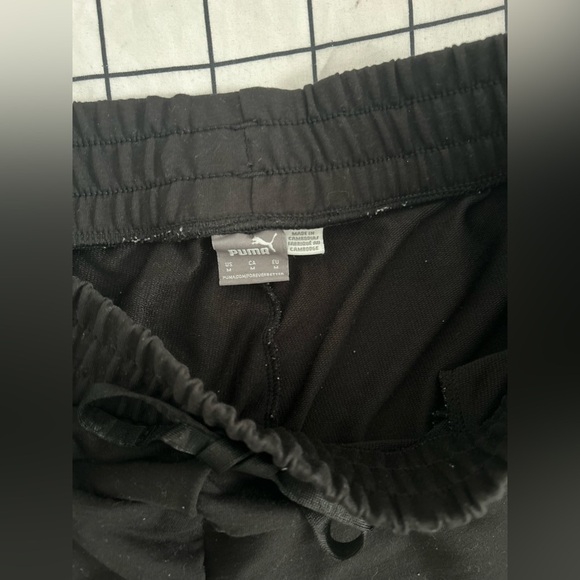 Costco Puma Athletic Track Pants in Black, Size Women’s Medium - Picture 2 of 4